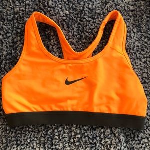 Nike Sports-bra